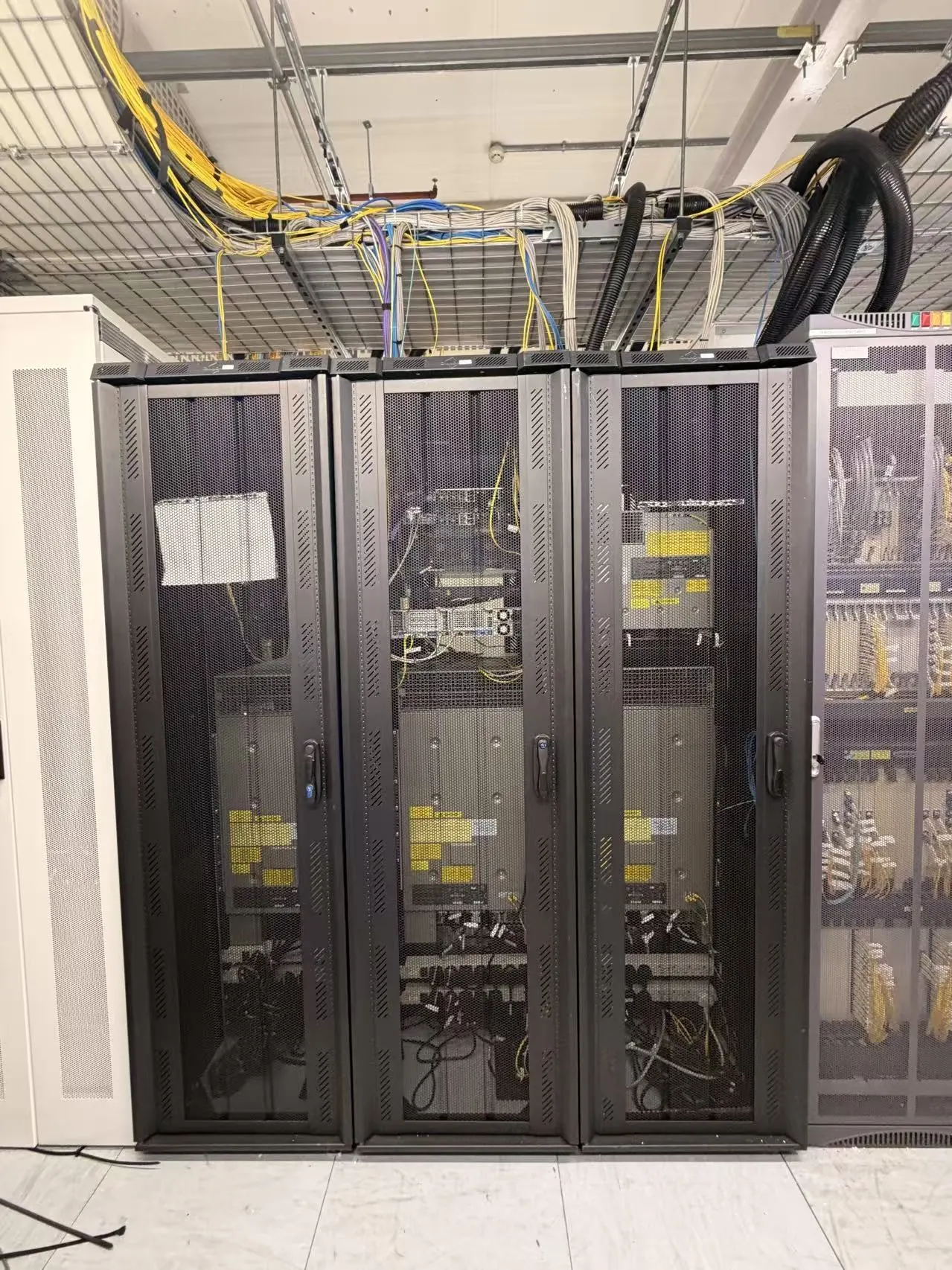 Data Centre MMR & Optical Interconnection Build project view 3